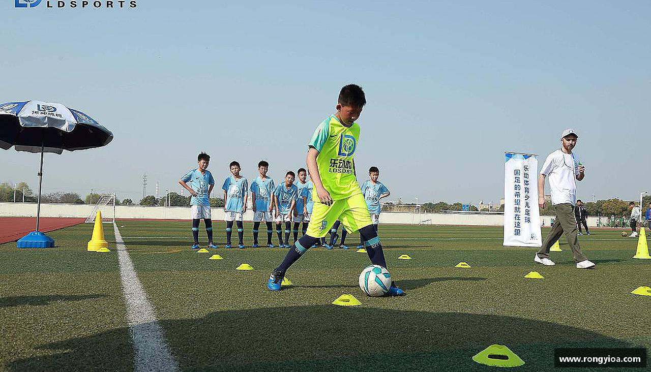 拥抱青春，释放活力！